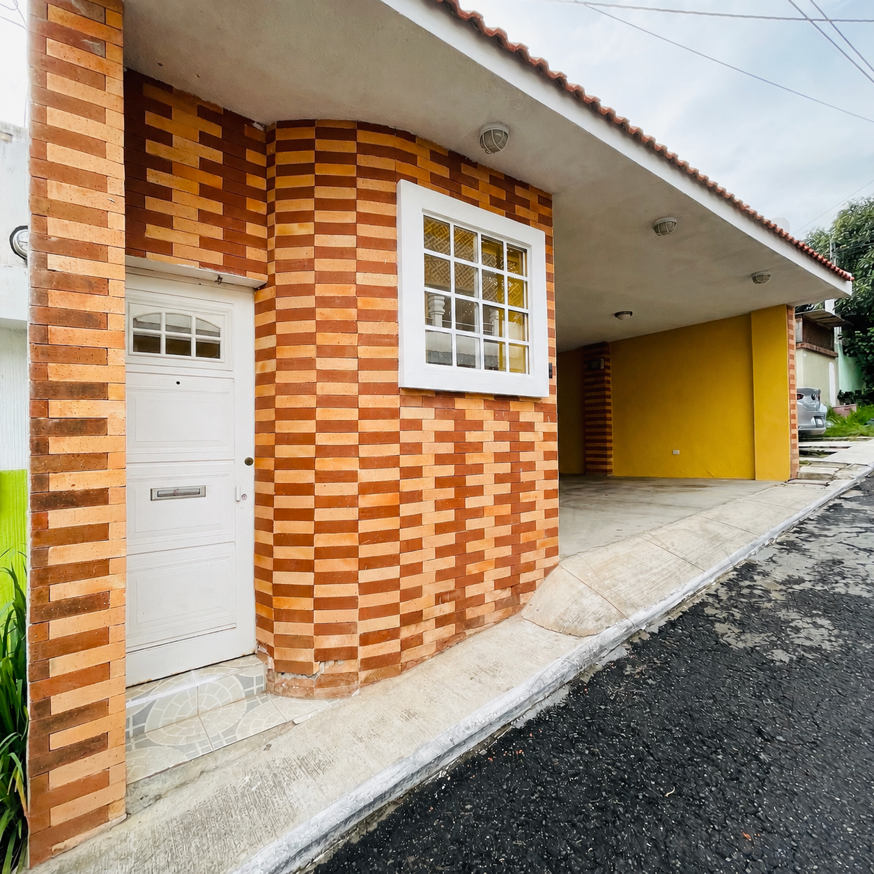 Casa en venta en Condominio Vista Azul zona 10 SCP