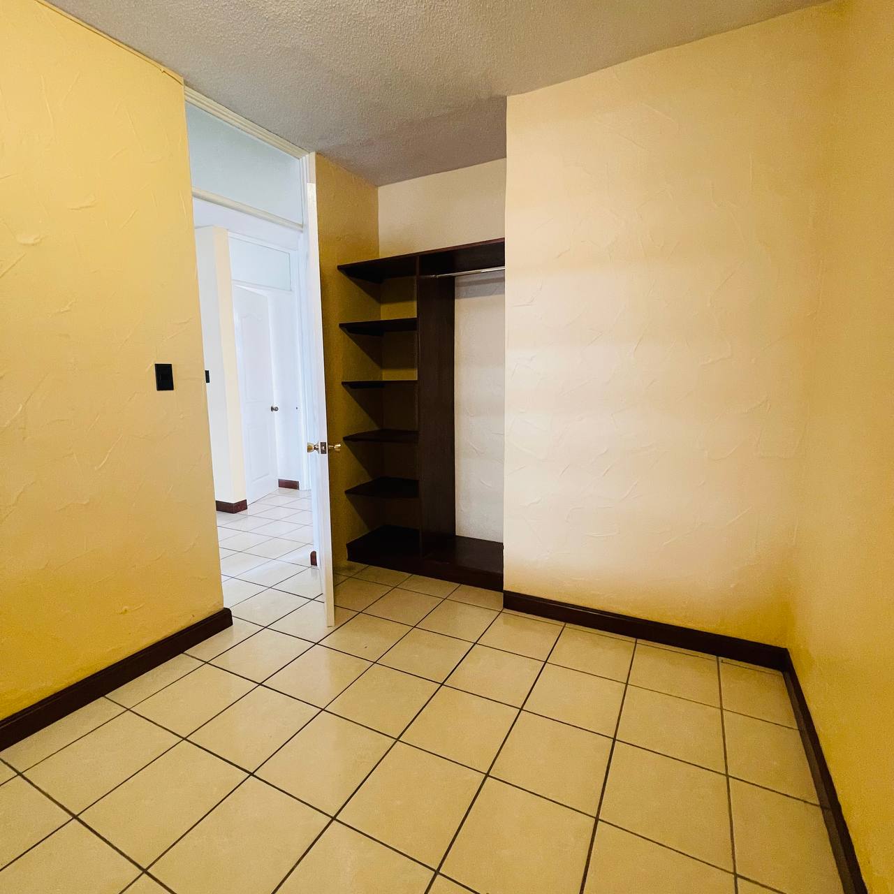 Casa en venta en Condominio Vista Azul zona 10 SCP - foto 2